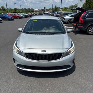 2017 KIA FORTE LX — миниатюра 14