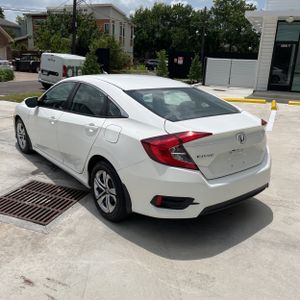 2018 Honda CIVIC LX — фото 5