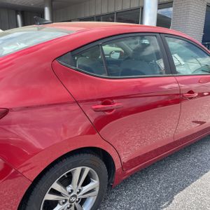 HYUNDAI ELANTRA SE - 9