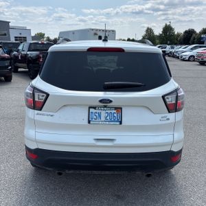 صورة 7 لـ 2017 FORD ESCAPE SE