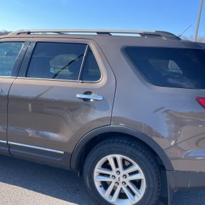 FORD EXPLORER XLT - 6