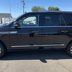 صورة 4 لـ 2022 Lincoln NAVIGATOR L STANDARD