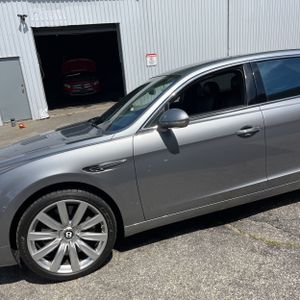 صورة 2 لـ 2014 Bentley FLYING SPUR BASE