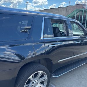 CADILLAC ESCALADE LUXURY - 9