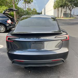 TESLA MODEL 3 BASE - 7