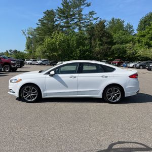 FORD FUSION SE - 3