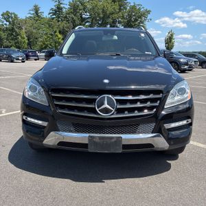صورة 10 لـ 2012 Mercedes-BENZ M-CLASS