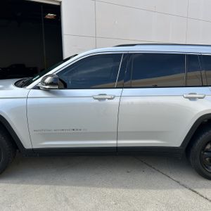 JEEP GRAND CHEROKEE L LIMITED - 4