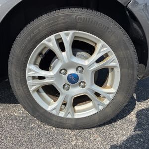 صورة مصغرة 18 لـ 2014 FORD FIESTA SE