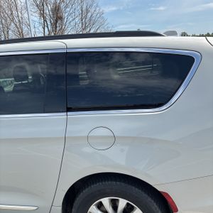 CHRYSLER PACIFICA TOURING-L - 6