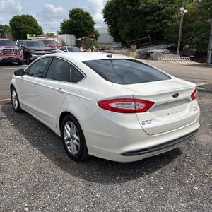 FORD FUSION SE - 5