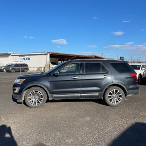 FORD EXPLORER PLATINUM - 3