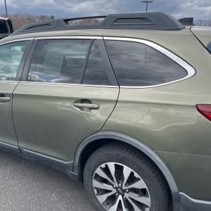 SUBARU OUTBACK 3.6R LIMITED - 5