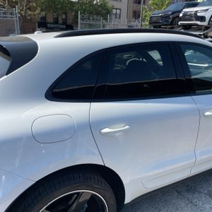 صورة 8 لـ 2018 Porsche MACAN S