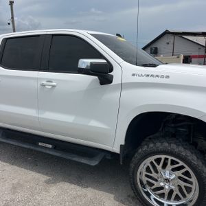 2020 Chevrolet SILVERADO 1500 LT — миниатюра 13