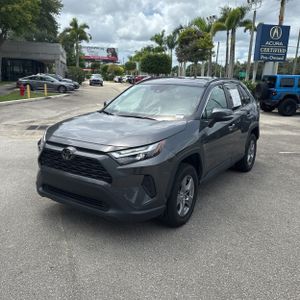 صورة 1 لـ 2024 Toyota RAV4 XLE