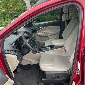 صورة مصغرة 31 لـ 2018 FORD ESCAPE SE