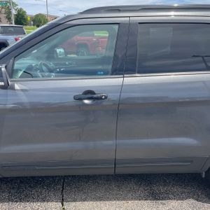 FORD EXPLORER SPORT - 4