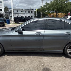 MERCEDES-BENZ C-CLASS - 4