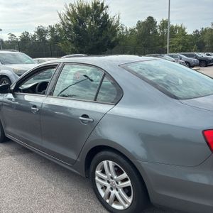 صورة 6 لـ 2015 Volkswagen JETTA S