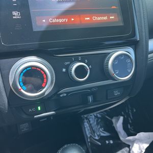 2015 Honda FIT EX — миниатюра 64