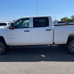 CHEVROLET SILVERADO - 4