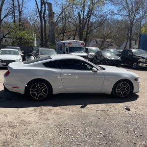 FORD MUSTANG GT PREMIUM - 10