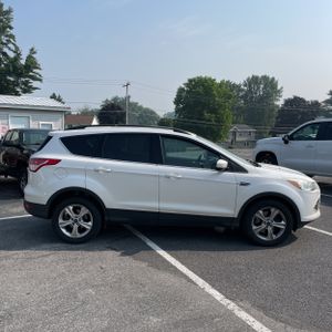 صورة 8 لـ 2014 FORD ESCAPE SE