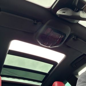 2017 Maserati LEVANTE S 照片 35