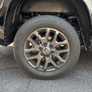 2024 Toyota TUNDRA PLATINUM — миниатюра 17