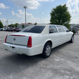 CADILLAC DTS STANDARD - 8