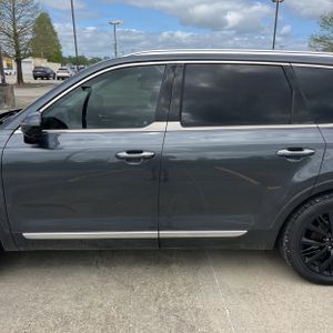 KIA TELLURIDE SX - 4