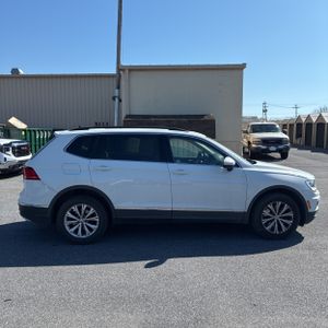 VOLKSWAGEN TIGUAN 2.0T SE 4MOTION - 10