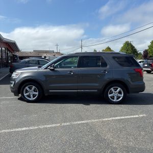 FORD EXPLORER XLT - 3