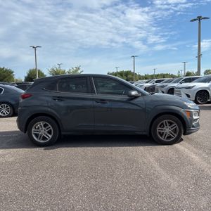 HYUNDAI KONA SE - 10