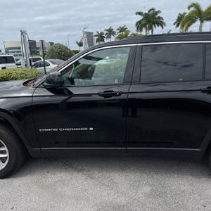 JEEP GRAND CHEROKEE L LAREDO - 4