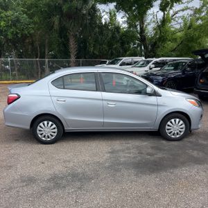 MITSUBISHI MIRAGE G4 ES - 10