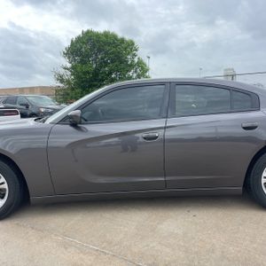 DODGE CHARGER SXT - 4