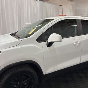 CHEVROLET TRAX LS - 2