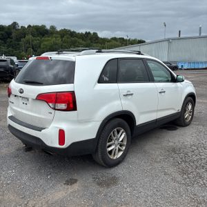 2015 KIA SORENTO LX — фото 8