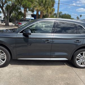 AUDI Q5 2.0T PREMIUM - 4