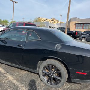 DODGE CHALLENGER SXT - 6