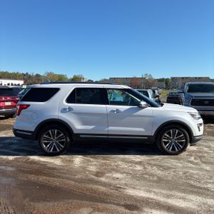FORD EXPLORER PLATINUM - 10
