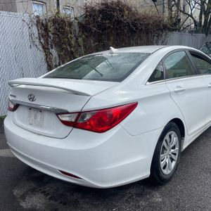 HYUNDAI SONATA GLS - 8