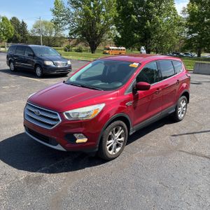 FORD ESCAPE SE - 1