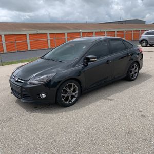 FORD FOCUS SE - 1