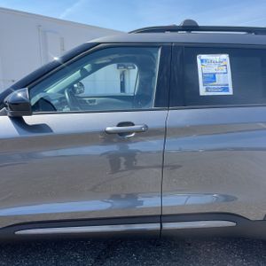 FORD EXPLORER XLT - 4