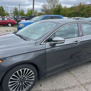 FORD FUSION SE - 2