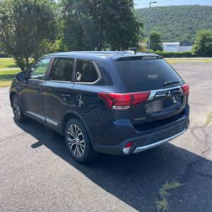 2018 Mitsubishi OUTLANDER ES — фото 5