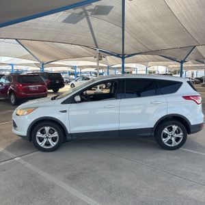 FORD ESCAPE SE - 3